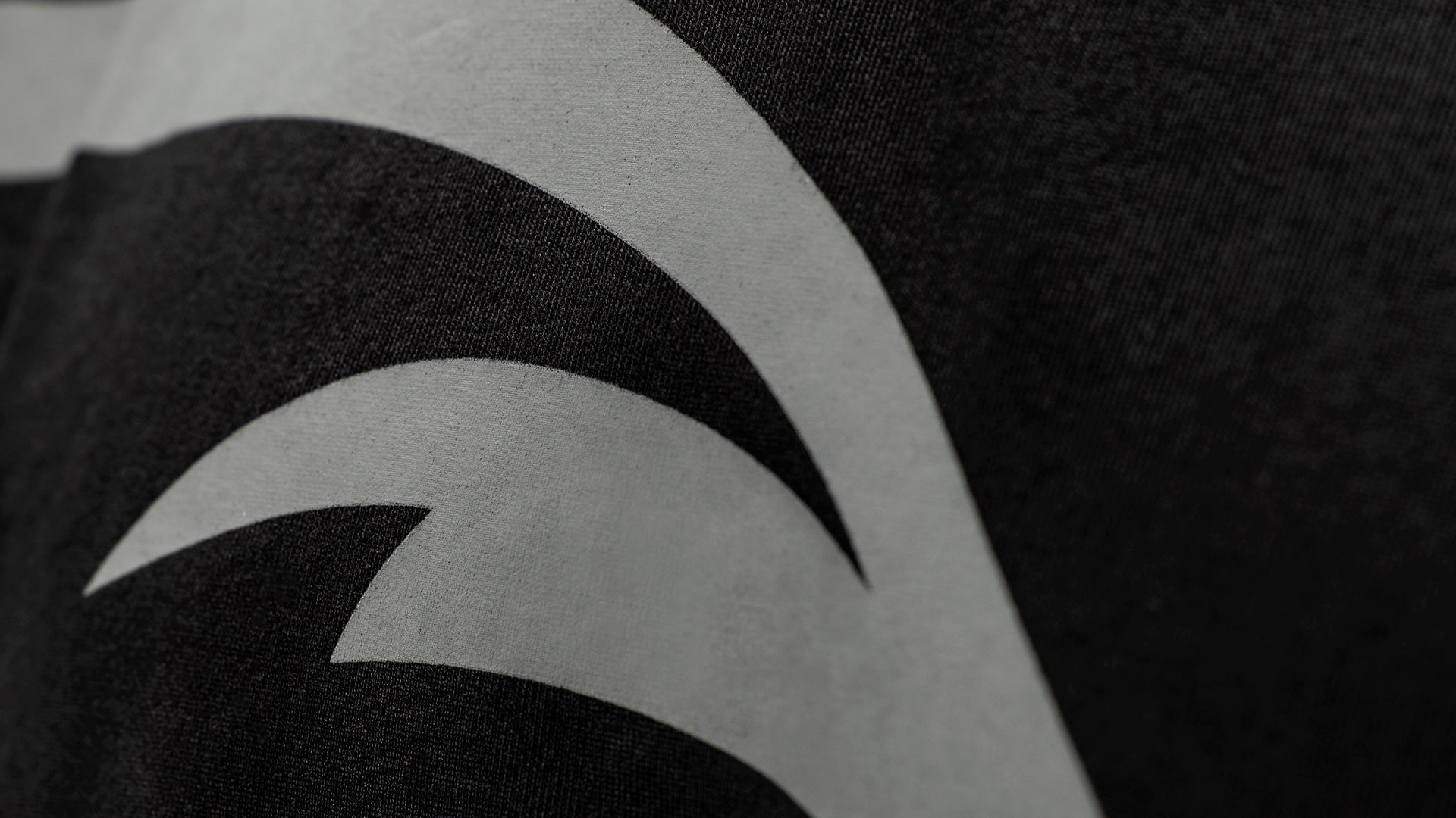 Predator Grey Cat Head T-Shirt